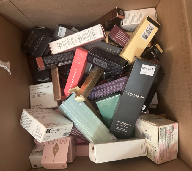 ColorPop Makeup Surprise Bag – Random Lip & Eye Essentials