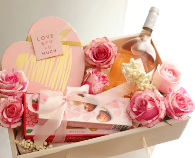 Valentine’s Gift Surprise Box – Sweet & Romantic Picks